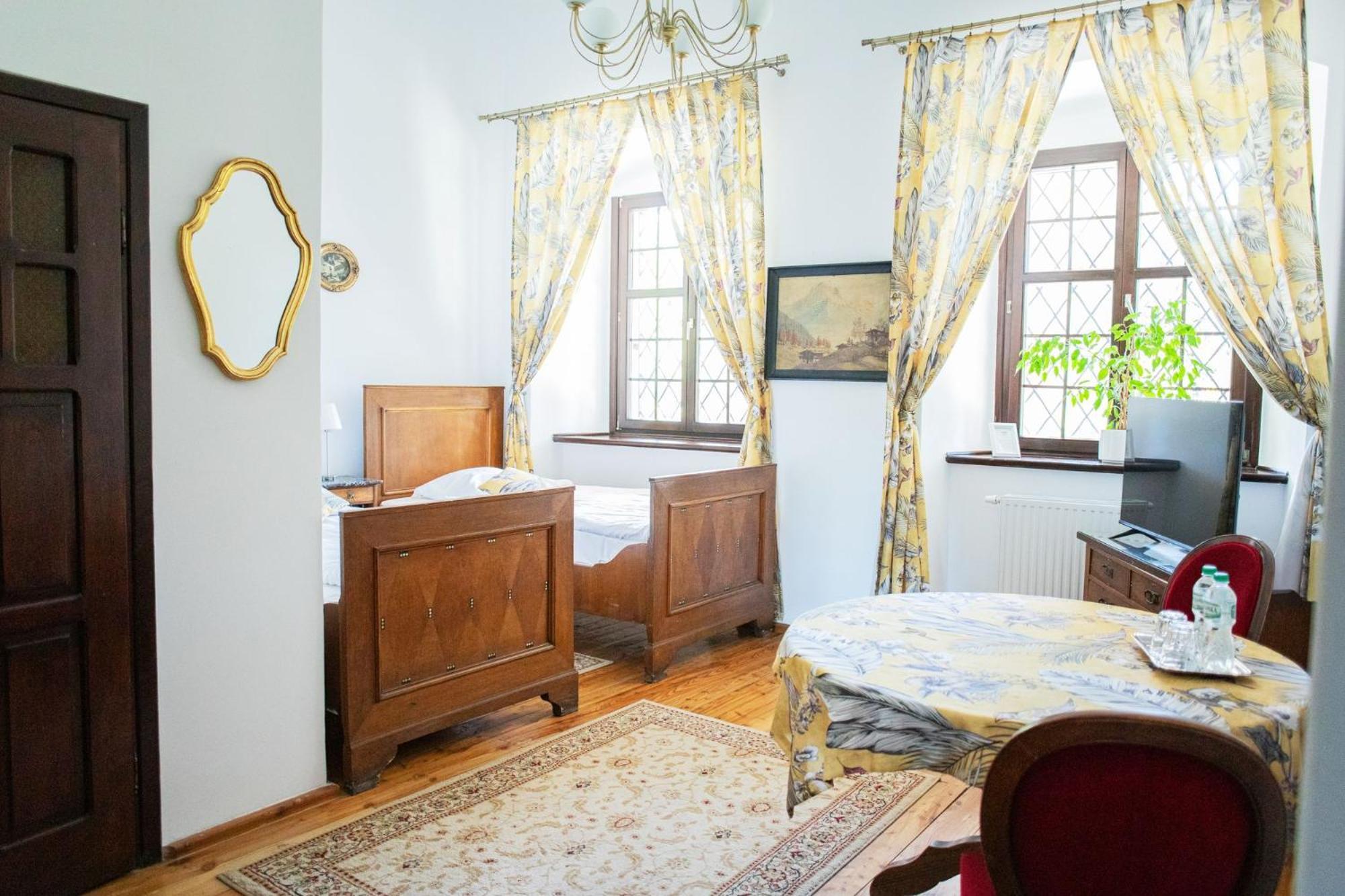 Palac Krobielowice Kąty Wrocławskie Buitenkant foto