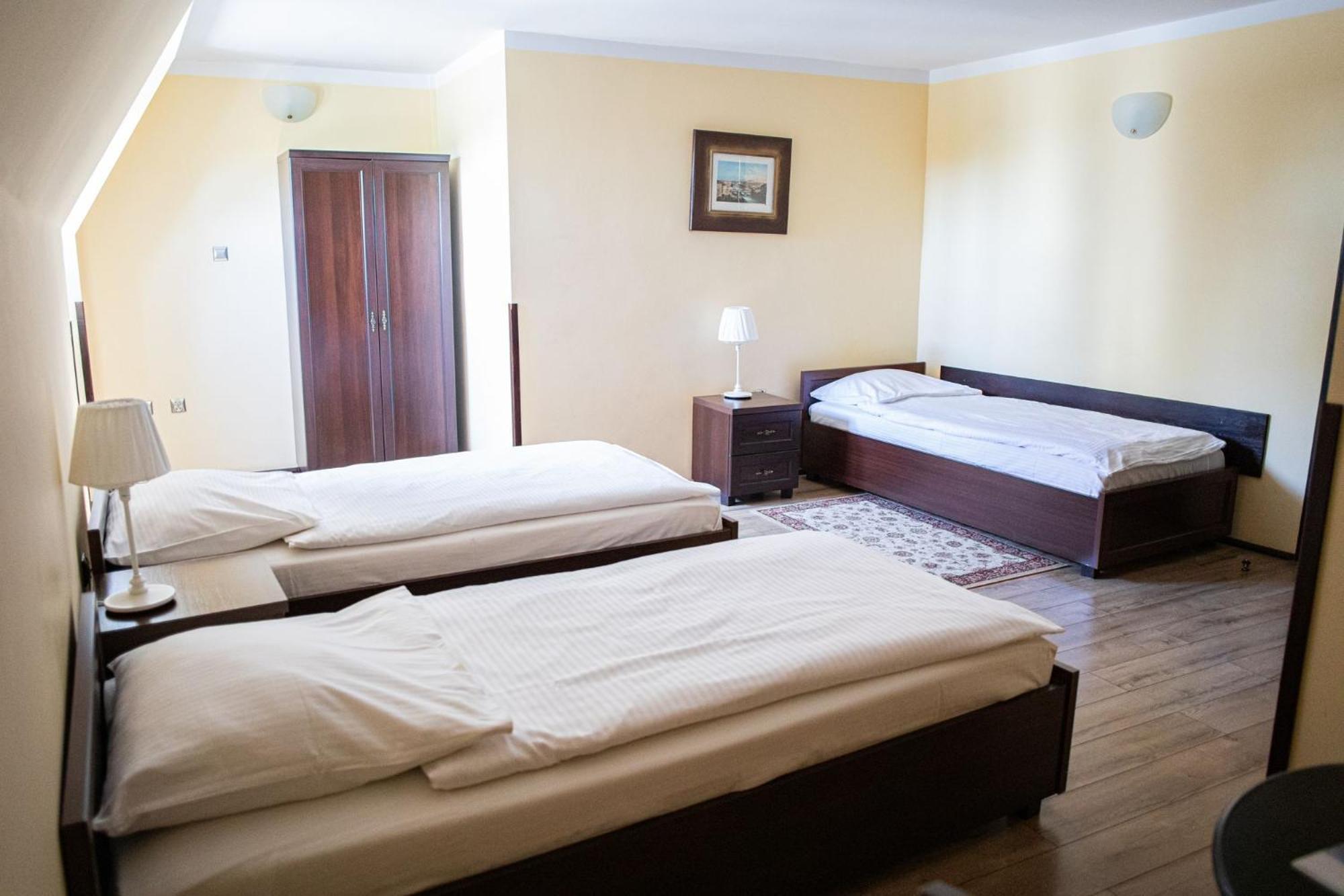 Palac Krobielowice Kąty Wrocławskie Kamer foto